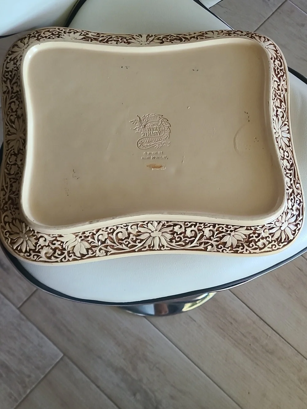 Ornate Brown and Cream Asian Relief Platter Sculpture- Vintage - Picture 3 of 4